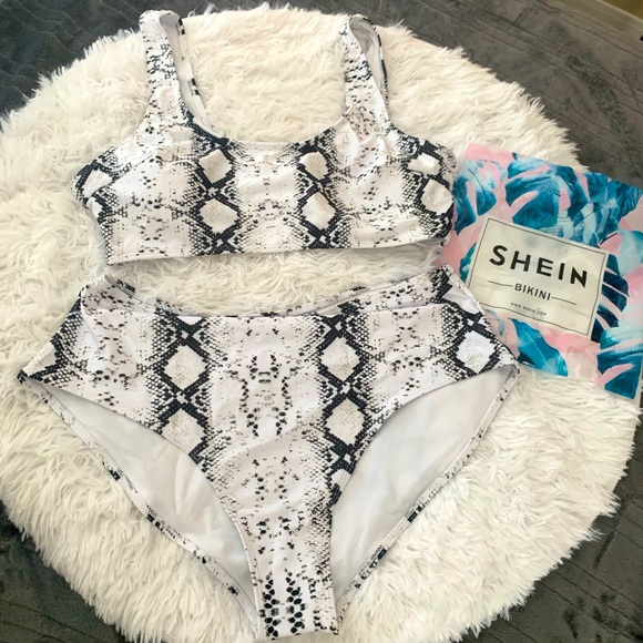 White snakeskin bikini. Never Worn. in Package - Picture 3 of 3